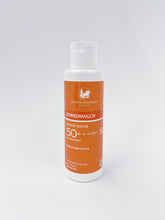 Laden Sie das Bild in den Galerie-Viewer, Sonnenmilch LSF 50+ für den Körper – Hoher Schutz mit Full Spectrum Filtersystem vor UVA-UVB-IR-Strahlen. Erhältlich im Shop der Helios Apotheke Klosters.