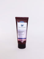 Restrukturierende Haarspülung – für bessere Kämmbarkeit und Glanz. Erhältlich im Shop der Helios Apotheke Klosters.