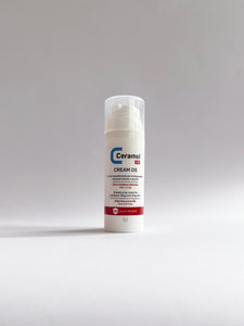 Ceramol DS Creme – Ausgleichende und beruhigende Creme für gerötete, schuppige und juckende Haut. Erhältlich im Shop der Helios Apotheke Klosters.