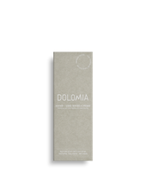 Laden Sie das Bild in den Galerie-Viewer, Dolomia Botanical Lift Handcreme – Schnell einziehende Handcreme für eine seidenzarte Haut.