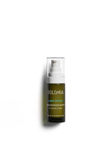 Dolomia Linfa Detox Pfelgekonzentrat für die Nacht – Entgiftende Nachtpflege. Unterstützt die essenziellen Zyklen der Sauerstoff- und Feuchtigkeitsversorgung der Haut. Erhältlich im Shop der Helios Apotheke Klosters.