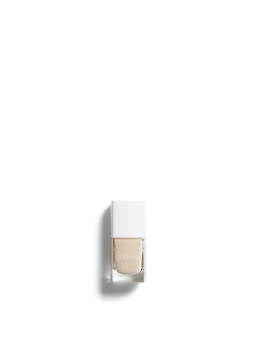 Dolomia Nail Care Nagellackbasis stärkend – Mulitcare 5-in-1. Erhältlich im Shop der Helios Apotheke Klosters.