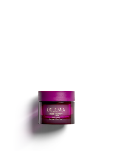 Dolomia Rose Therapy Gesichtscreme – Luxus pur: Eine tiefenwirksame Hautpflege gegen alle sichtbaren Zeichen der Hautalterung. Erhältlich im Shop der Helios Apotheke Klosters.