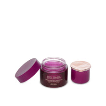 Laden Sie das Bild in den Galerie-Viewer, Dolomia Rose Therapy Gesichtscreme Refill – Luxus pur: Eine tiefenwirksame Hautpflege gegen alle sichtbaren Zeichen der Hautalterung. Erhältlich im Shop der Helios Apotheke Klosters.