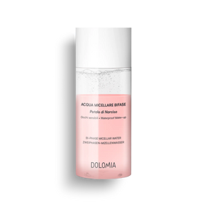 Dolomia Zweiphasen Mizellenwasser – Sanfter Make-up Entferner; Zweiphasen-Mizellenwasser auf für wasserfestes Make-up. Erhältlich im Shop der Helios Apotheke Klosters.