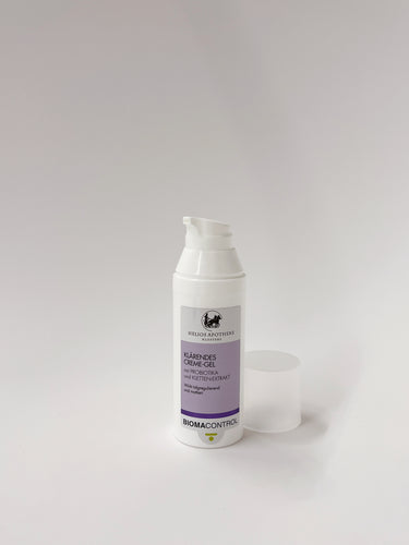 BiomaControl Klärendes Creme-Gel – wirkt talgregulierend und mattiert. Erhältlich im Shop der Helios Apotheke Klosters.