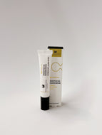 Osmotische Augencreme – Globale Anti-Aging Augencreme, die den Blick erstrahlen lässt. Erhältlich im Shop der Helios Apotheke Klosters.