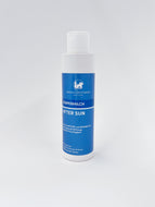 After Sun Körpermilch mit Allantoin und Bisabolol – Beruhigende, feuchtigkeitsspendende Emulsion. Erhältlich im Shop der Helios Apotheke Klosters.
