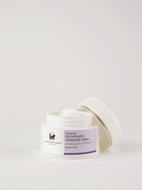 Hyaluron Feuchtigkeitsspendende Creme mit Vitamin E – intensiv feuchtigkeitsspendende Pflege. Erhältlich im Shop der Helios Apotheke Klosters.