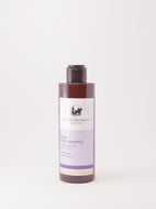 Mildes Physio Shampoo XP – für häufiges Haarewaschen. Erhältlich im Shop der Helios Apotheke Klosters.