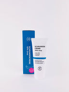 Fusscreme mit Schrundencreme mit Urea – intensive Repair-Wirkung. Erhältlich im Shop der Helios Apotheke Klosters.