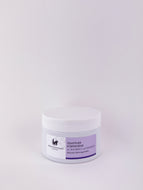 Straffende Körpercreme mit Zinnkraut und Mandelöl – reduziert Dehnungsstreifen, strafft das Gewebe, pflegt intensiv. Erhältlich im Shop der Helios Apotheke Klosters.